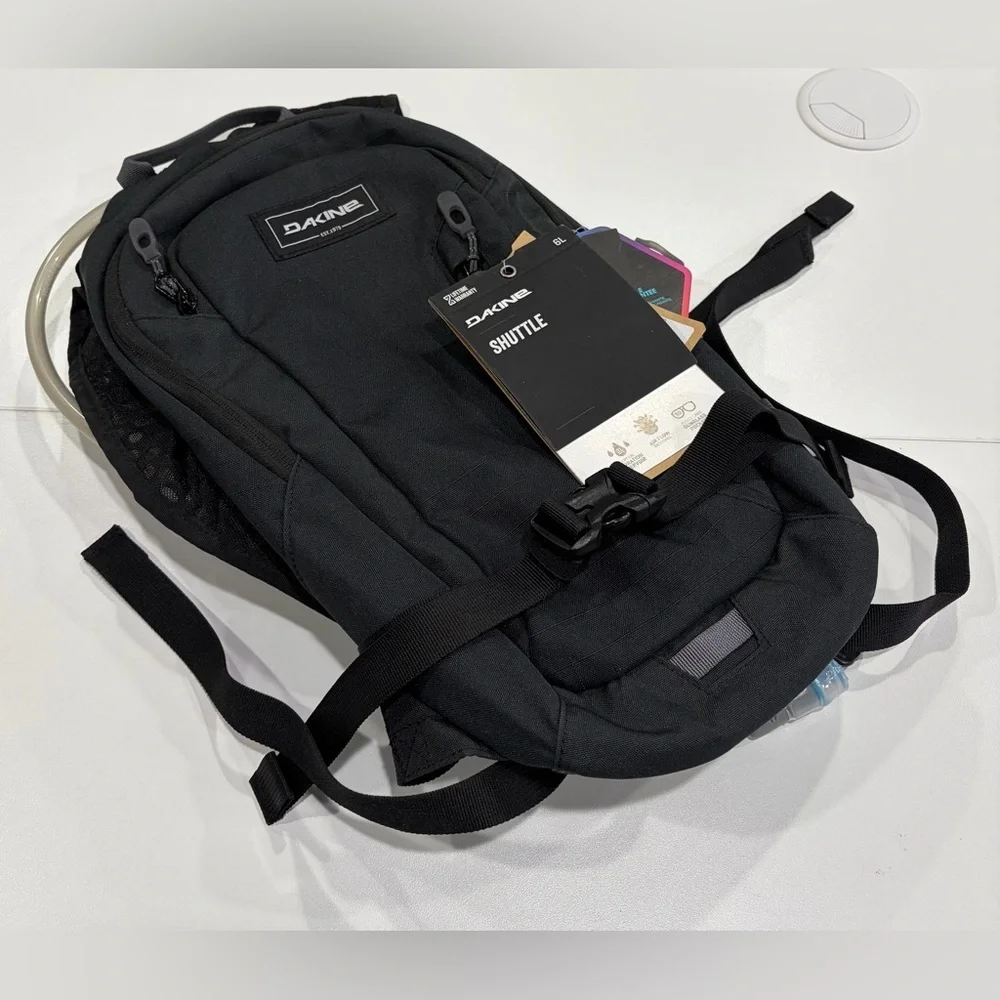 Dakine Shuttle 6L Hydration Backpack Black NWT Bag Pack Breathable Mesh Back